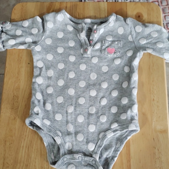 Carters 9 months lot of 3 onesies and pants - Picture 2 of 7